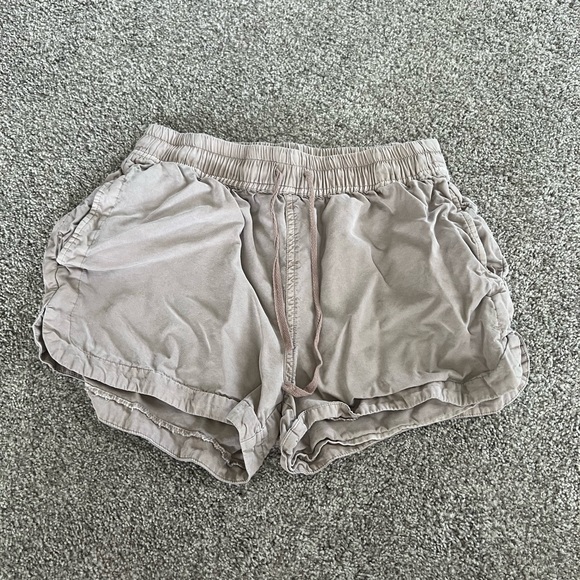 Garage Shorts - Picture 1 of 3